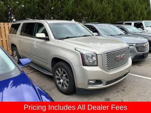 2017 GMC Yukon XL Denali RWD photo