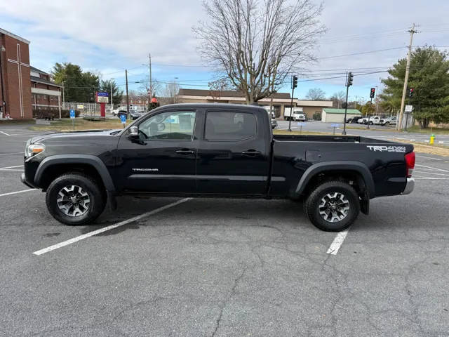 2017 Toyota Tacoma TRD Off Road 4WD photo