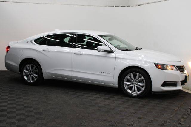 2017 Chevrolet Impala LT FWD photo
