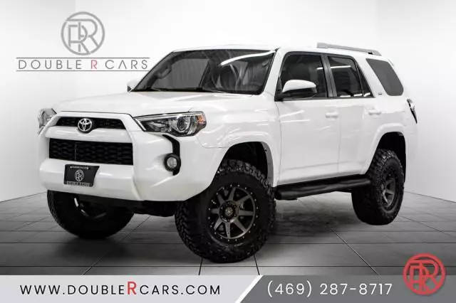 2017 Toyota 4Runner SR5 4WD photo