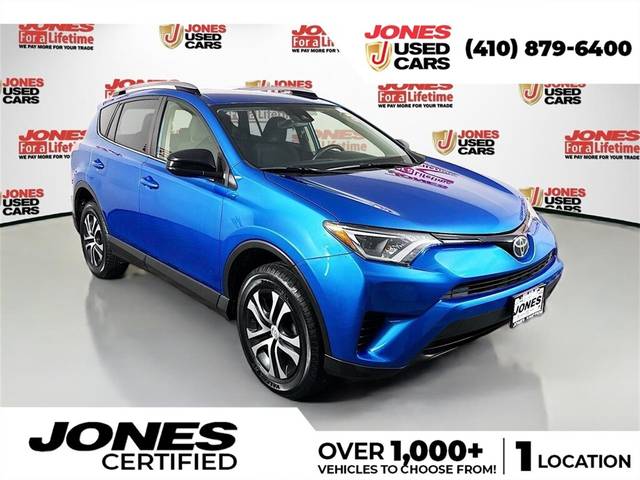 2017 Toyota RAV4 LE AWD photo