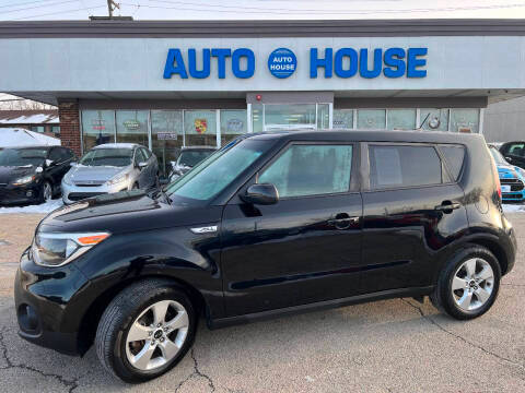 2017 Kia Soul Base FWD photo