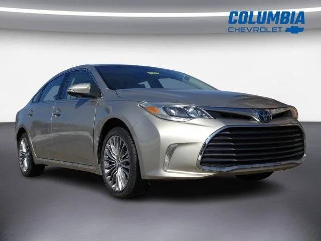 2017 Toyota Avalon Limited FWD photo