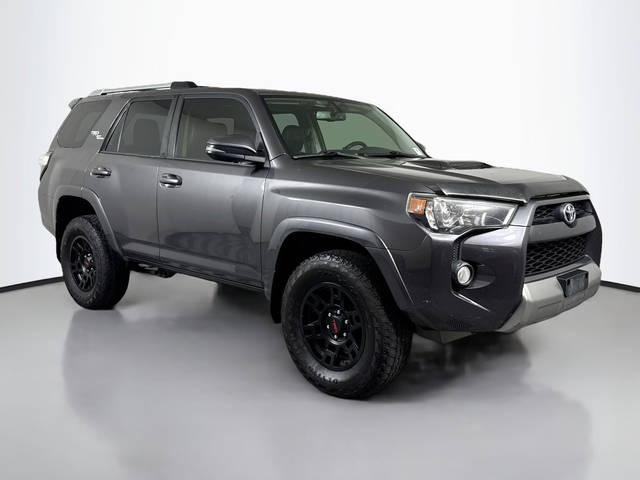 2017 Toyota 4Runner SR5 4WD photo