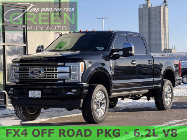 2017 Ford F-250 Super Duty Platinum 4WD photo