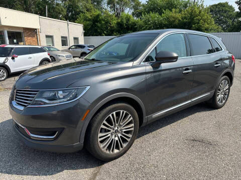 2017 Lincoln MKX Reserve AWD photo