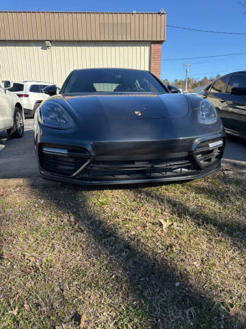 2017 Porsche Panamera Turbo AWD photo