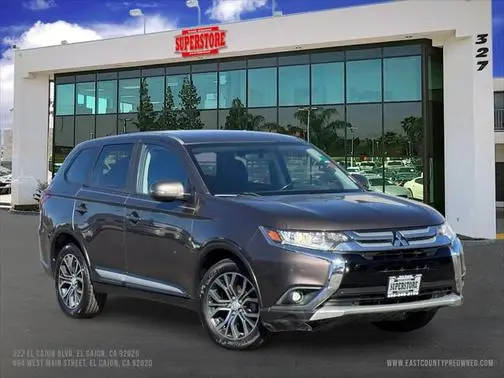 2017 Mitsubishi Outlander SE FWD photo