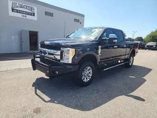 2017 Ford F-250 Super Duty XLT 4WD photo
