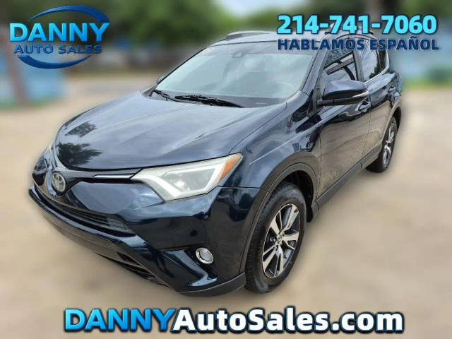 2017 Toyota RAV4 XLE FWD photo