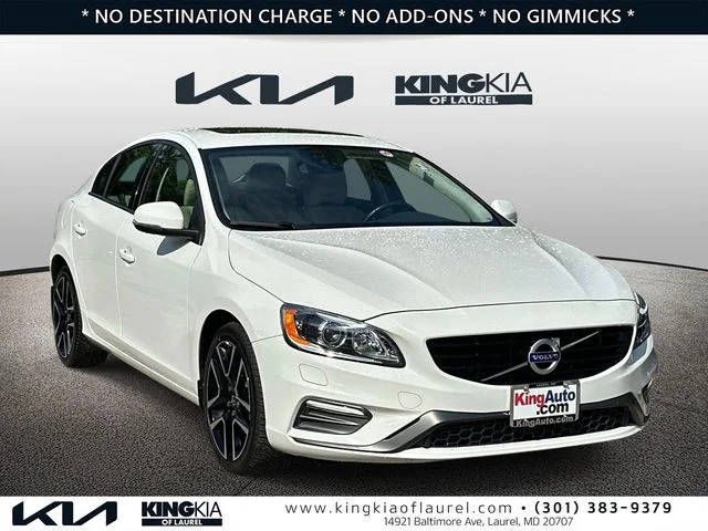 2017 Volvo S60 Dynamic FWD photo