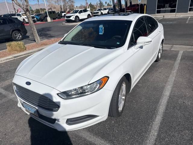 2016 Ford Fusion SE FWD photo