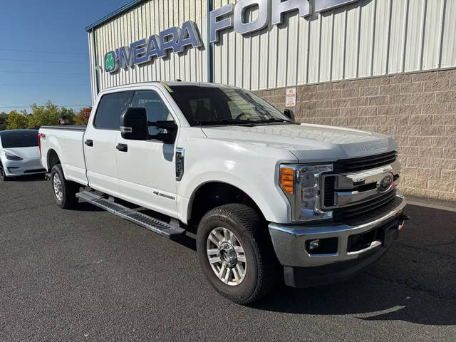 2017 Ford F-250 Super Duty XLT 4WD photo