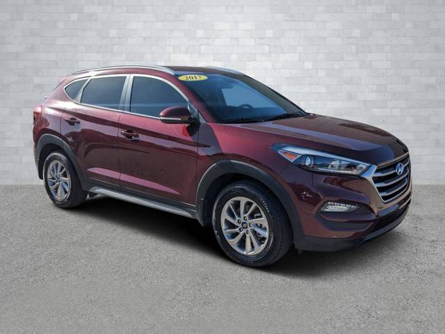 2017 Hyundai Tucson SE Plus FWD photo