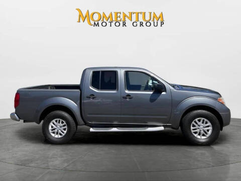 2017 Nissan Frontier SV V6 4WD photo