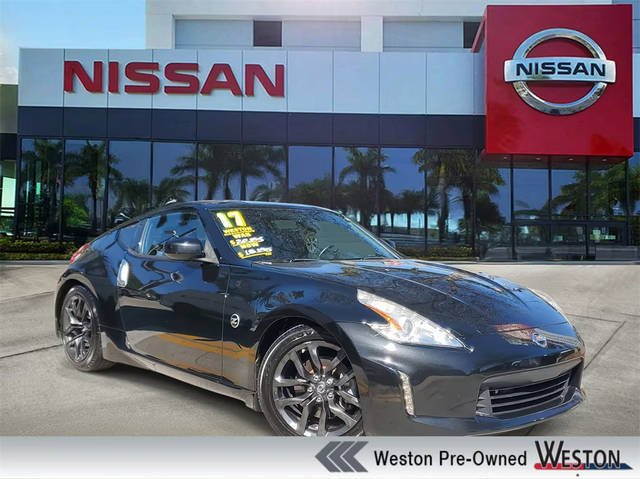 2017 Nissan 370Z  RWD photo