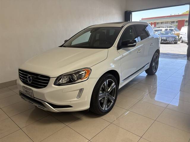2017 Volvo XC60 Dynamic AWD photo