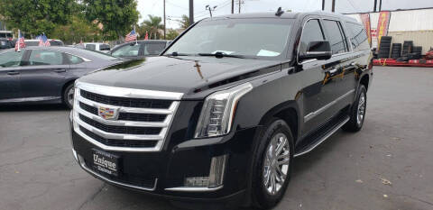 2017 Cadillac Escalade ESV  RWD photo