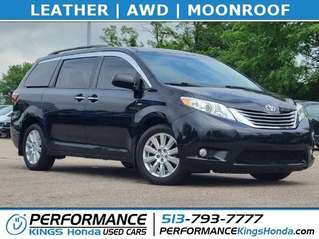 2017 Toyota Sienna XLE AWD photo