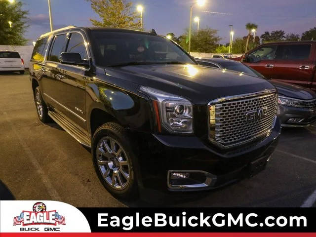 2017 GMC Yukon XL Denali RWD photo