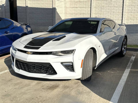 2017 Chevrolet Camaro 2SS RWD photo