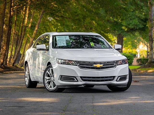 2017 Chevrolet Impala LT FWD photo