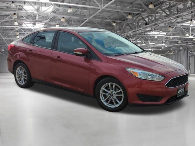 2017 Ford Focus SE FWD photo