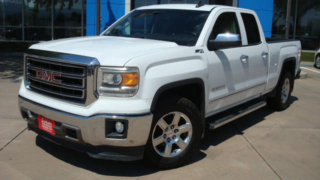 2015 GMC Sierra 1500 SLT 4WD photo