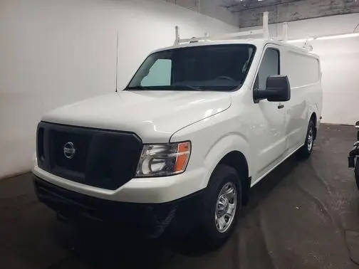 2017 Nissan NV Cargo SV RWD photo