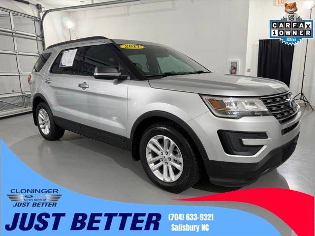 2017 Ford Explorer Base FWD photo