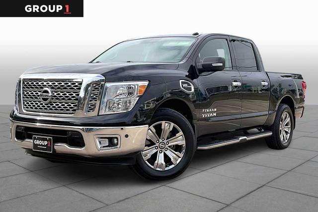 2017 Nissan Titan SV RWD photo