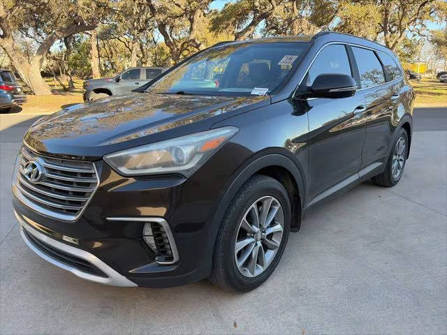 2017 Hyundai Santa Fe SE FWD photo