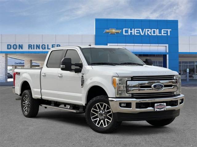 2017 Ford F-250 Super Duty Lariat 4WD photo