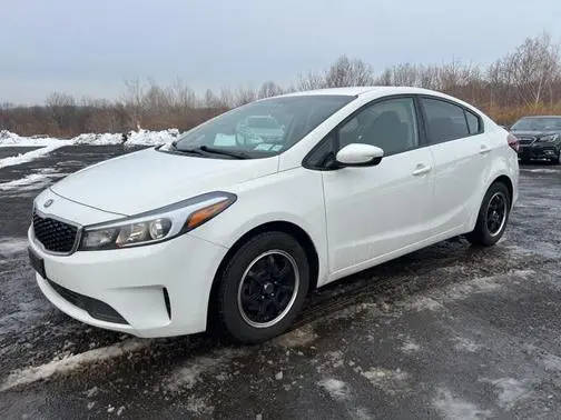 2017 Kia Forte LX FWD photo