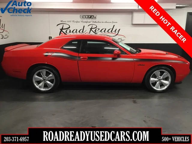 2017 Dodge Challenger R/T Plus RWD photo