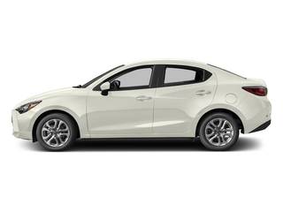 2017 Toyota Yaris FWD photo