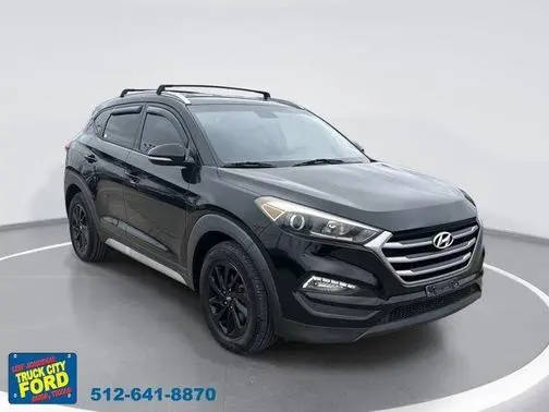 2017 Hyundai Tucson SE Plus FWD photo