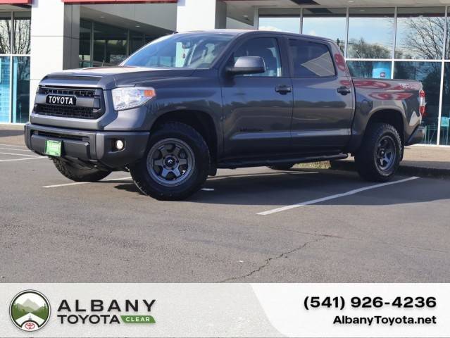 2017 Toyota Tundra SR5 4WD photo