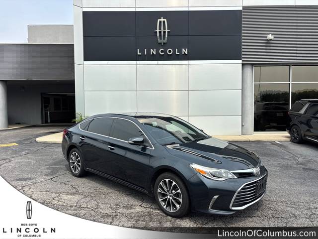 2017 Toyota Avalon XLE Premium FWD photo