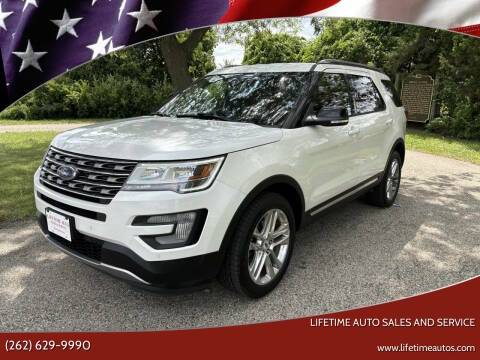 2017 Ford Explorer XLT 4WD photo