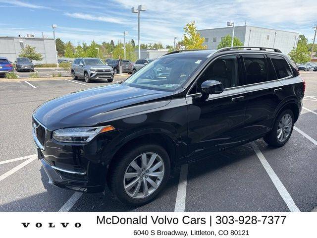 2017 Volvo XC90 Momentum AWD photo