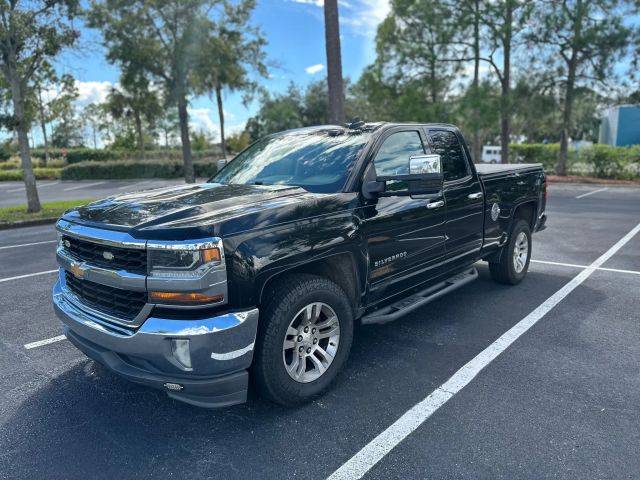 2017 Chevrolet Silverado 1500 LT RWD photo