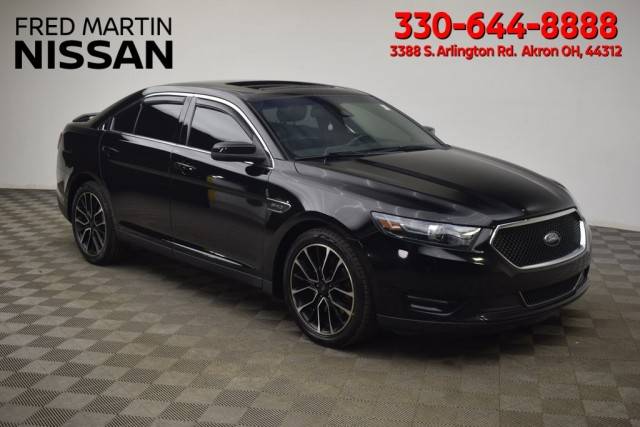 2017 Ford Taurus SHO AWD photo