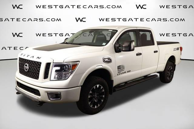 2017 Nissan Titan XD PRO-4X 4WD photo