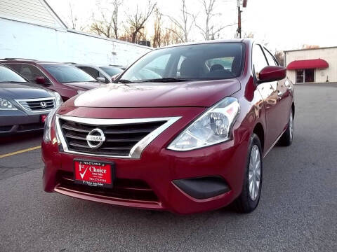 2017 Nissan Versa SV FWD photo