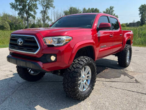 2017 Toyota Tacoma SR5 4WD photo