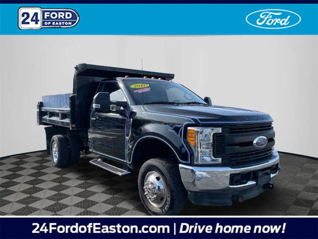 2017 Ford F-350 Super Duty XL 4WD photo