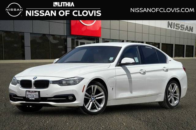 2017 BMW 3 Series 330e iPerformance RWD photo