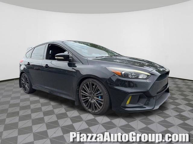 2017 Ford Focus RS AWD photo