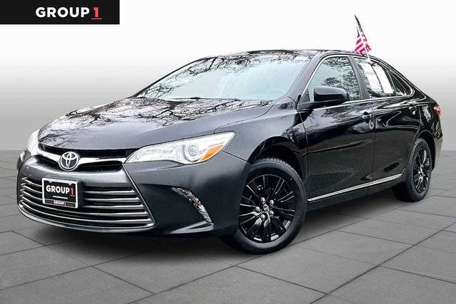 2017 Toyota Camry LE FWD photo